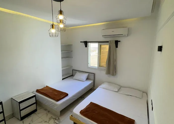Отель Dalida House 2 *