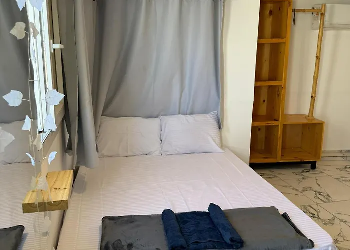 Отель Dalida House 2 *